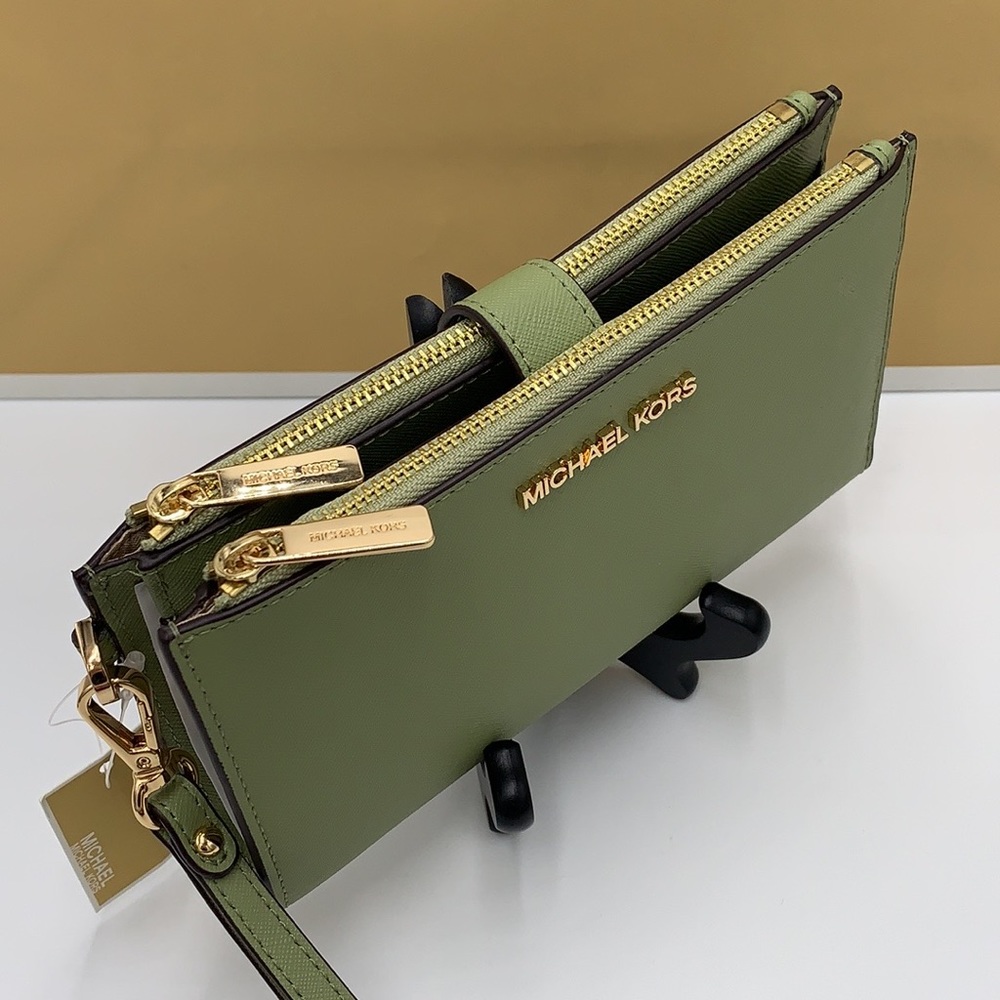 MICHAEL KORS LARGE DOUBLE ZIP WRISTLET WALLET LIGHT SAGE COLOR - Picture 11 of 12
